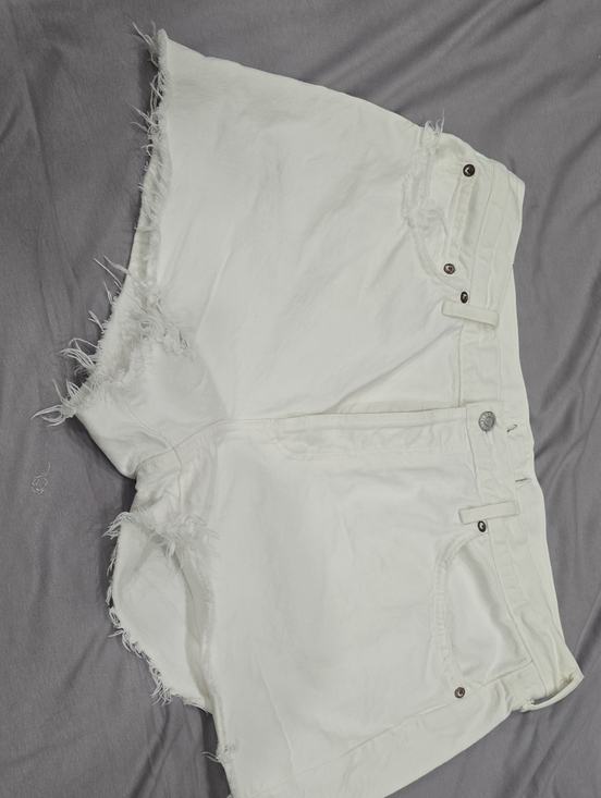 Agolde Pants - Agolde White Frayed Hem Denim Shorts